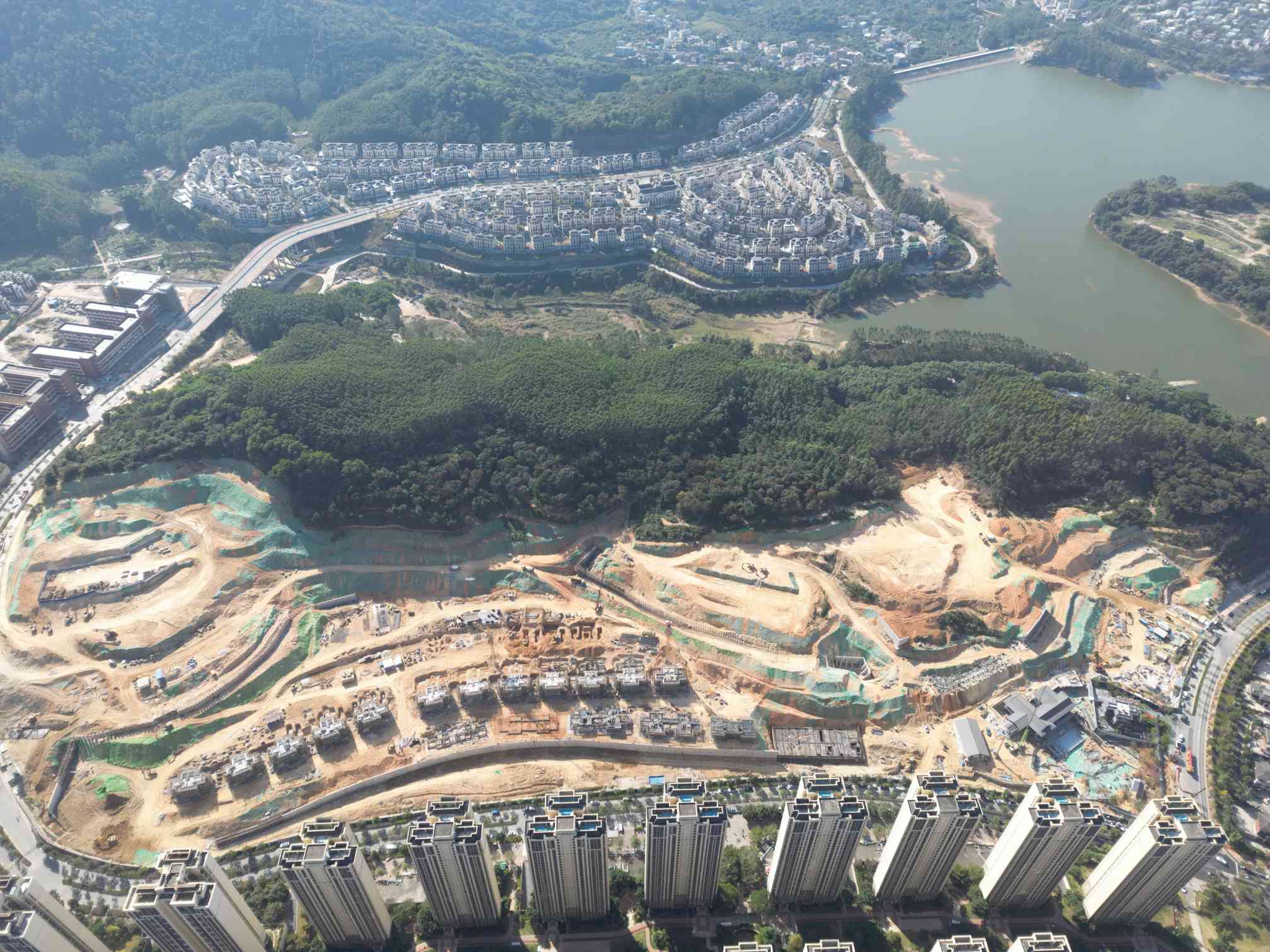 广州金地香山湖花园二期 12、13-1水库挡墙修复加固及三期 9、11 地块北坡首开区边坡支护工程（一标段）