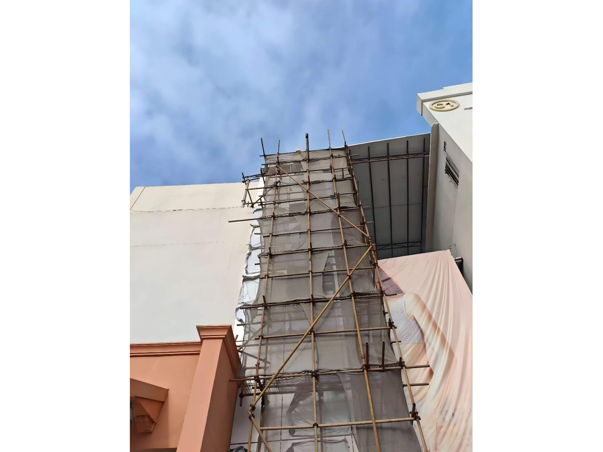 广大皮具城客梯井道工程